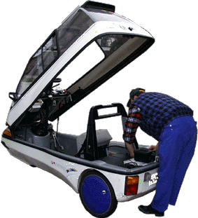 Mein Freund Andreas "Mechanicus" Lutze am Schrauben