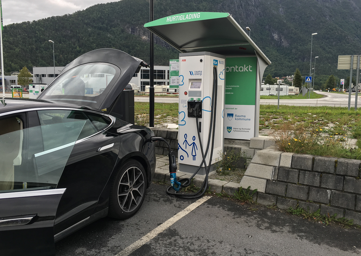 ... nur testweise, ohne Chip noch nicht möglich. Roaming kommt!