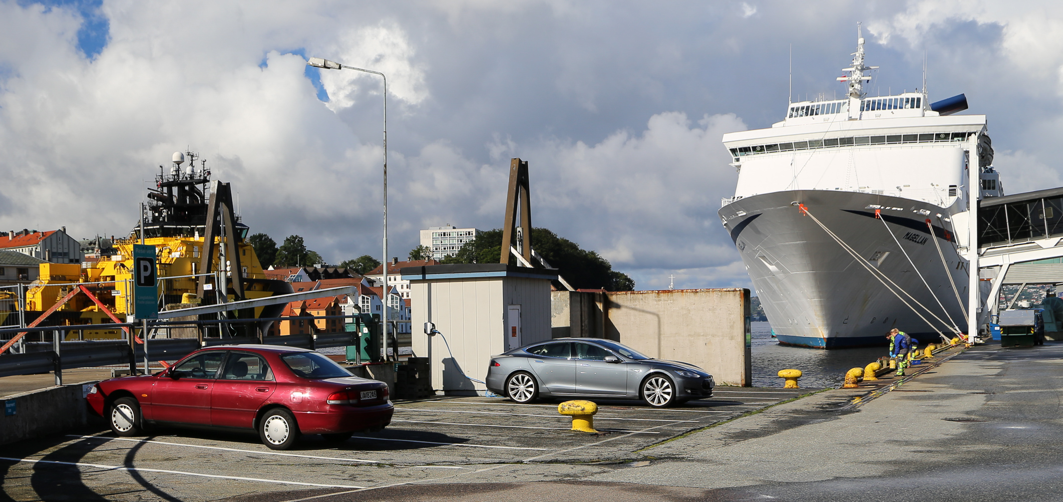 Laden bei der Arbeit in Bergen / Bryggen