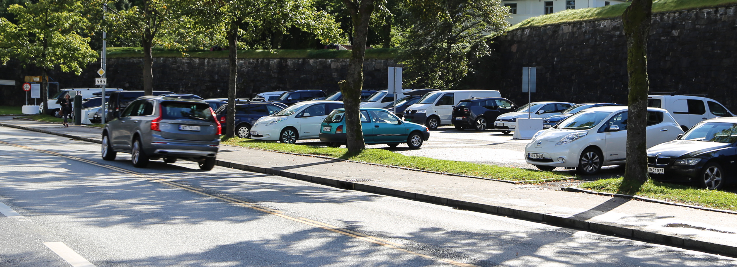 am Parkplatz in Bergen